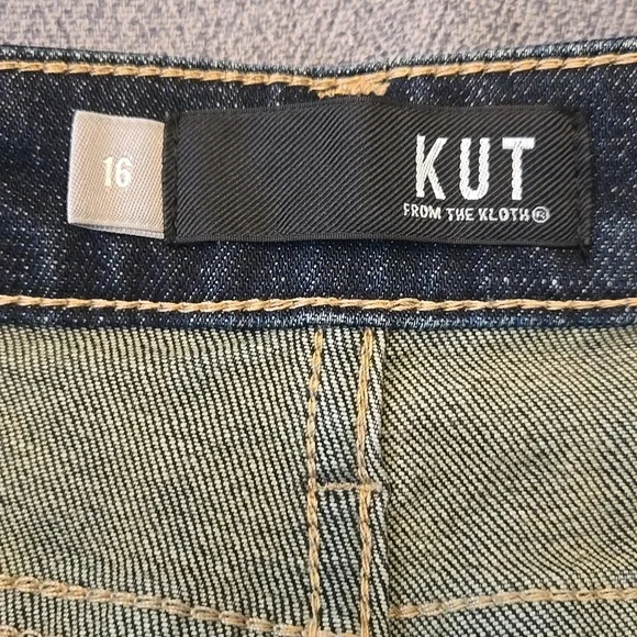 Kut from the Kloth Catherine Boyfriend Jeans, Size 16 - Picture 7 of 14